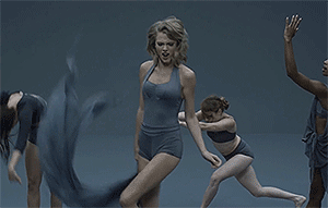 tumblr_np63ylu8RF1u8r317o1_400